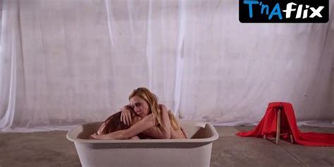 Ana Abbott Lesbian Breasts Scene In Os Principes Tnaflix