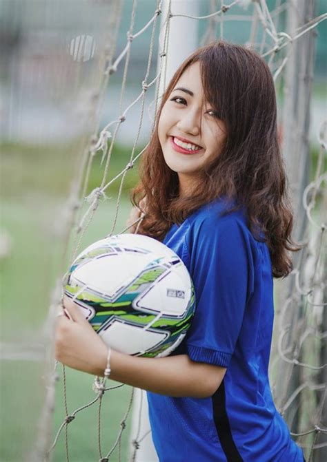 Hot Girl V Qu Nh Anh H T M Nh C V G Tr Ng Ph P K Euro B O D N Tr