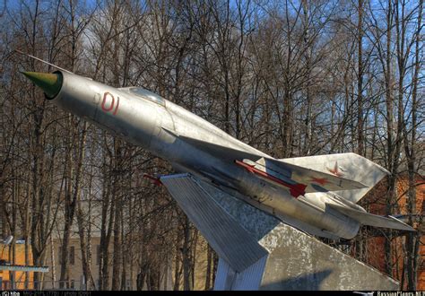 Фотография самолёта · Микоян-Гуревич · МиГ-21ФЛ (77Б) · 01 (зав.н ...