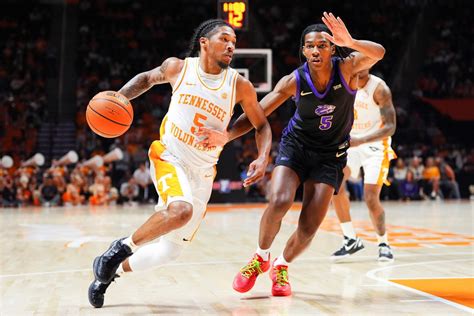 Zakai Zeigler's near-triple-double helps No. 1 Tennessee wallop Western