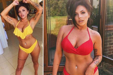 8 Hot Megan Mullally Bikini Pics