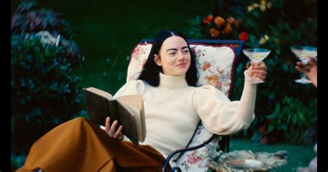 Poor Things Director Says Emma Stone Brought The Sex And Optimism Polygon