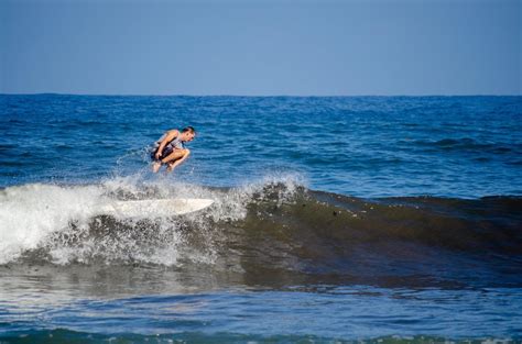 Took some pics of some guys on Maui, hope they find these : r/surfing