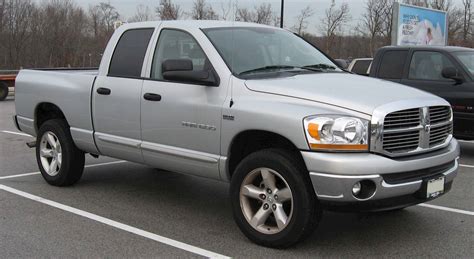 2009 Dodge Ram 2500 SLT w/6.7L Cummins Turbo Diesel 4x4 Regular Cab 140 ...