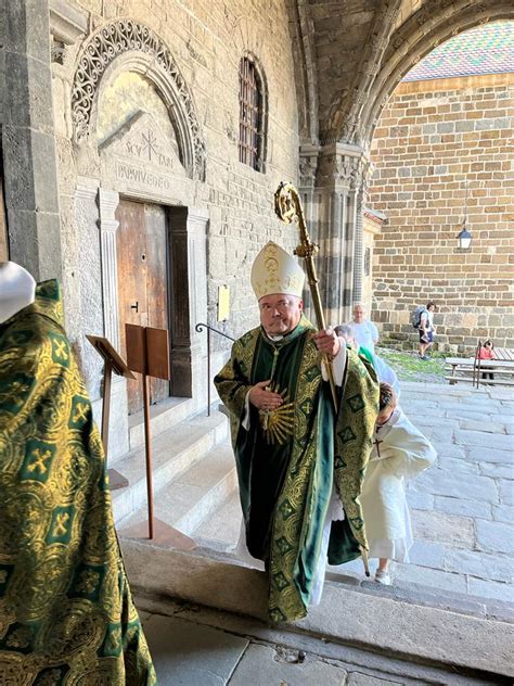 Cathedraledupuy On Twitter Retour Sur La Messe Pour Les Vocations