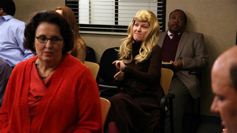 The Office Season 9 ออฟฟิศป่วนชวนหัว ปี 9 ตอนที่ 15 โอเวอร์มูฟวี่ส์