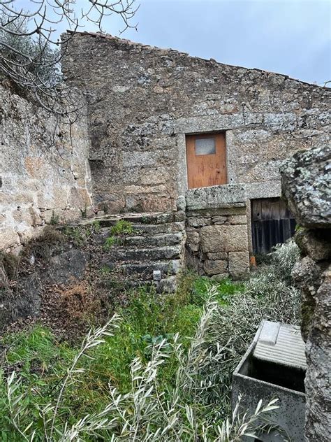 Vende Se Casa Moradia De Pedra Para Restaurar Lajeosa Do Mondego Olx