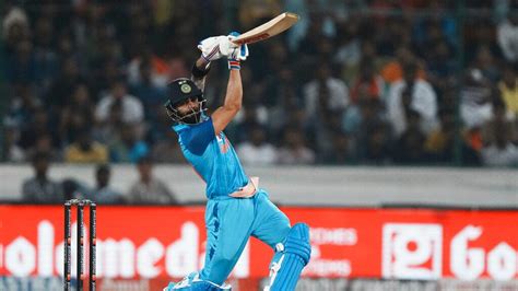 Virat Kohli Goes Past Rahul Dravids Tally Becomes 2nd Highest Run Getter In International