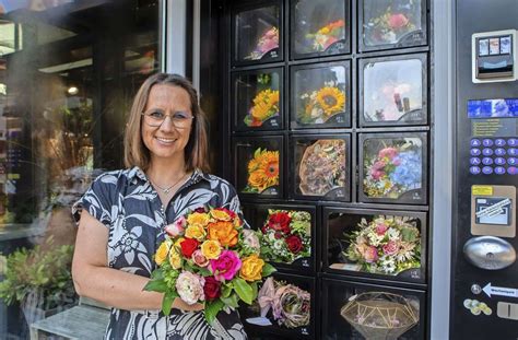 Neu in der Blütenbar in Bissingen Blumen frisch aus dem Automaten