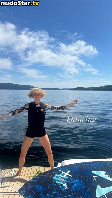 Julianne Hough Juleshough Nude Onlyfans Photo Nudostar Tv