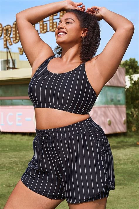 Plus Size Black White Pinstripe Bikini Top Meet Curve Meet Curve