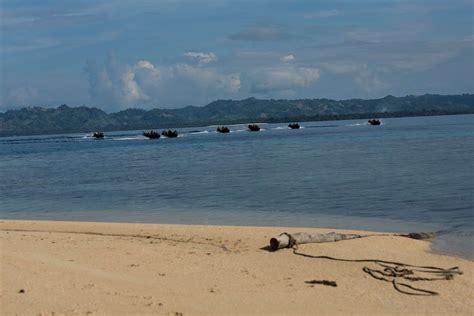 Philippine And U S Marines Assault A Beach In Combat NARA DVIDS