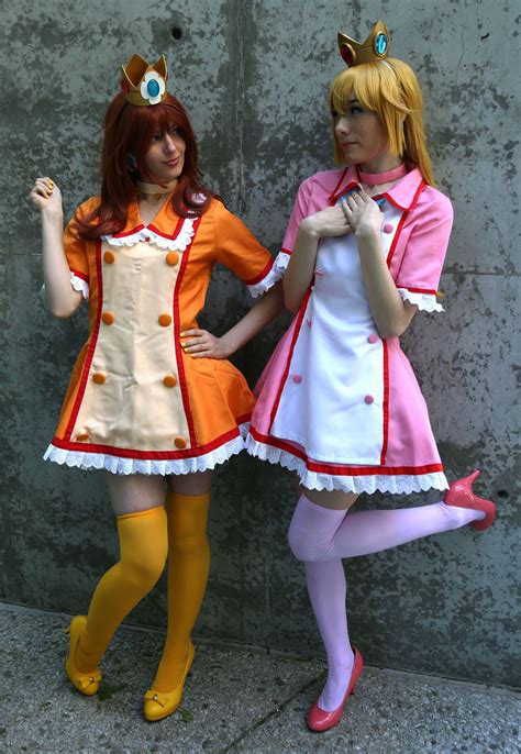 Flickrpugrzso Princess Daisy And Princess Peach From Various Mario Bros Video