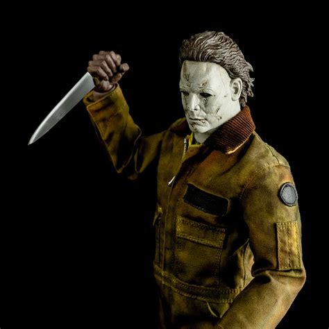 Rob Zombie Halloween Deluxe 1/6 Scale Michael Myers Figure | Mad About