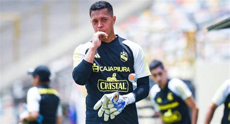 Renato Solís volvió a jugar en Sporting Cristal en amistoso ante