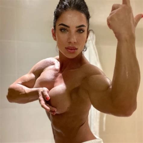 Real Wonder Woman Amateur Amateur Porn Feat Alesyamuscledoll By Faphouse Xhamster