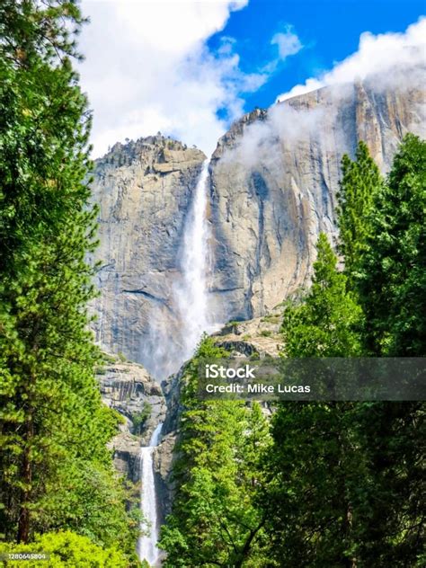 cascadas de yosemite superior  inferior foto de stock  mas banco de