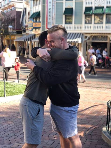 Due Insegnanti Costretti A Dimettersi Perch Gay Tutti Gli Studenti Escono Dalla Scuola Per