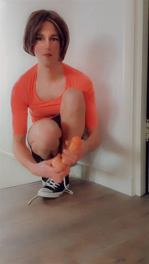 Cute Tranny Annemieke Riding Dildo AShemaletube