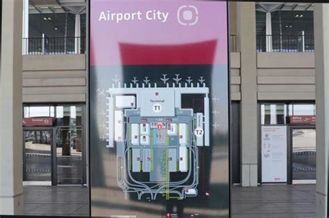 Flughafen Berlin Brandenburg Airport BER Info Anreise Services