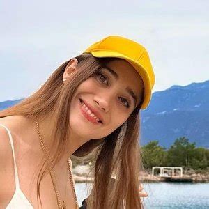 Alexuh Aka Alexajiana Nude Leaks Fapellas