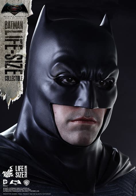 Hot Toys revela la figura de Batman a tamaño real de Batman V Superman El Amanecer de la