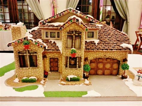 40 Spectacular Gingerbread Houses Art And Home Cool Gingerbread Houses Christmas Gingerbread