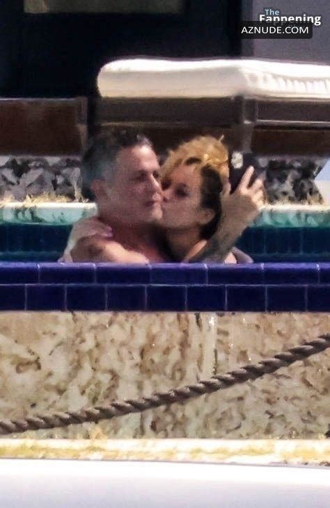 Candela Marquez Sexy Seen With Alejandro Sanz Showing Off Her Sizzling Bikini Body AZNude