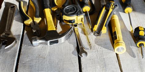 Field Service Technician Tool Kit: 8 Tools You Definitely Need - techtown