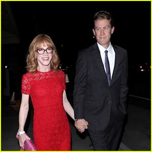 Kathy Griffin Celebrity News and Gossip | Entertainment, Photos and ...