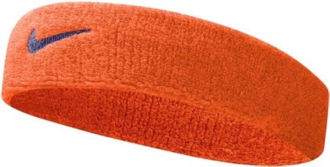 Купить Повязка на голову Nike SWOOSH HEADBAND оранжевый Уни OSFM N.000. ...