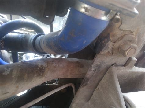 Радиатор, нижний патрубок. — ГАЗ Газель, 2,5 л, 2007 года | своими ...