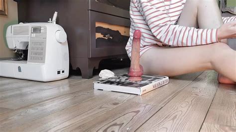 Cavalca Un Dildo Sensuale Nella Rasata Fino All Orgasmo XHamster