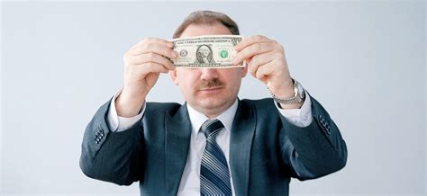 Что делать с деньгами в 2022 году