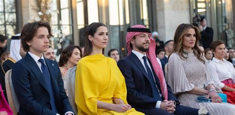 Koningin Rania Wordt Oma Modekoningin Máxima
