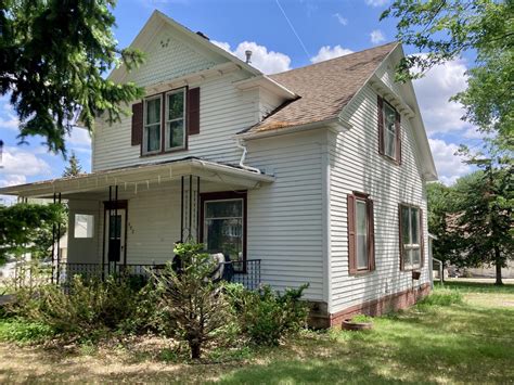 Circa 1895 South Dakota Affordable Home Under $100K - Old Houses Under