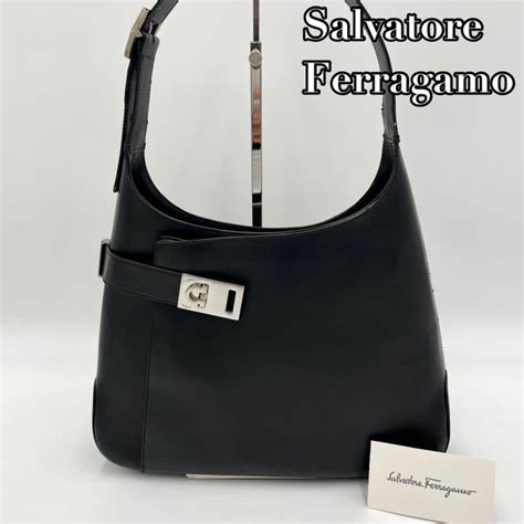 46％割引ホワイト系新品同様 Salvatore Ferragamo ポシェット ショルダーバッグ バッグホワイト系 Otaonarena