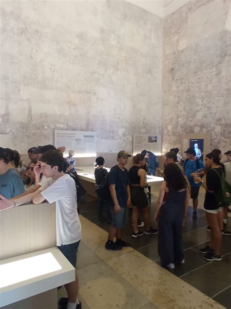 Gira 2022 Visita a Aix en Provence Pont du Gard y Nimes Lycée Claude Gay OSORNO