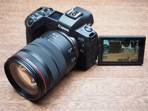 Đánh giá Canon EOS R - Máy ảnh mirrorless full-frame đầu tiên của Canon