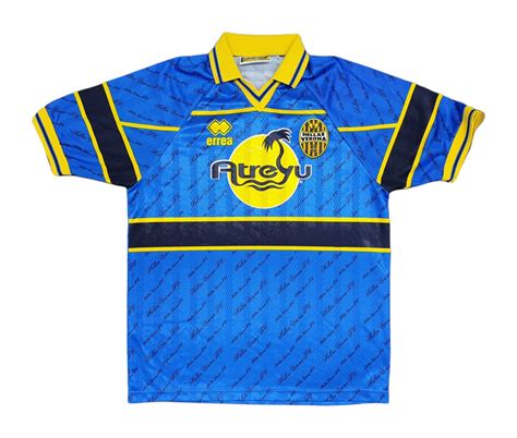 Hellas Verona 1998-99 Kits