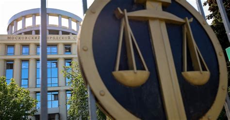 Russie une membre des Pussy Riot condamnée pour avoir appelé à manifester contre l arrestation