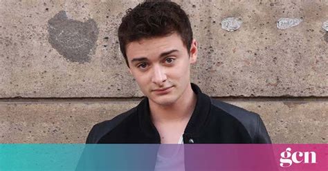Fans Share Heartfelt Messages After Stranger Things Star Noah Schnapp Comes Out As Gay GCN