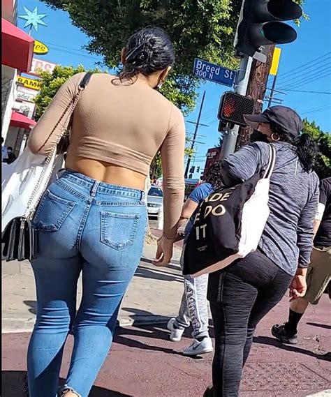 Slim Thick Latina VPL Tight Jeans Forum