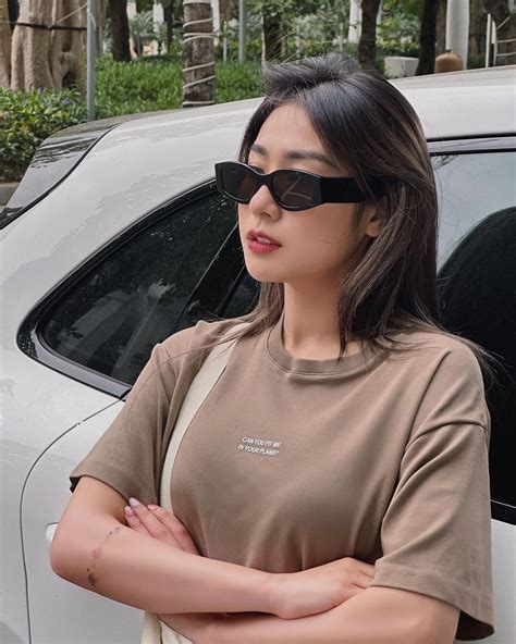 2 hot mom Trang Lou Thanh Huyền bên năng động bên quyến rũ style nào cũng 10 điểm không có