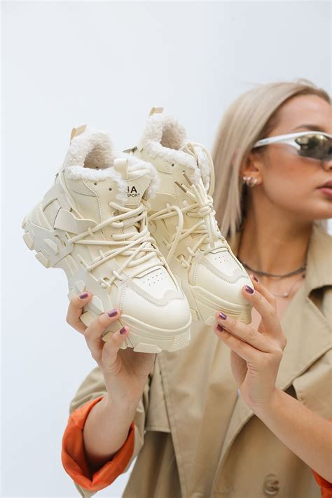 Senso Hakiki Deri Hafif Ve Kal N Taban Yap L Nude Renkli Thal Kad N Sneakers Elitshoe