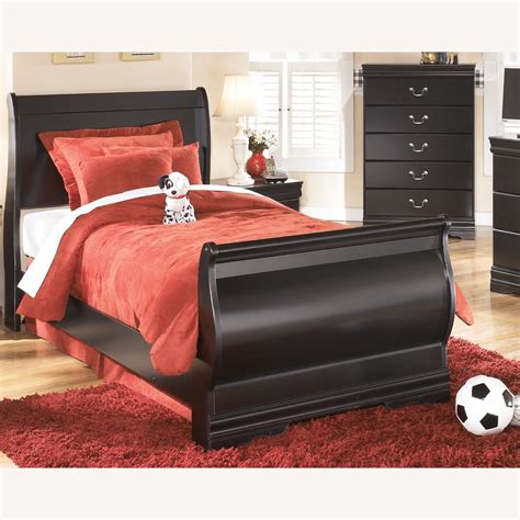 Ashley Furniture Twin Bed - AptDeco