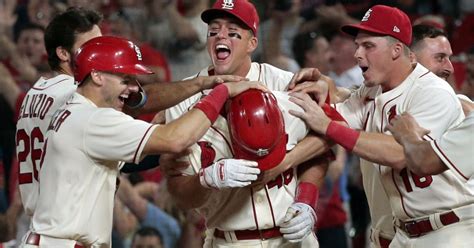 Photos Cardinals Take Two From The Reds 5 1 And 1 0 In Extra Innings