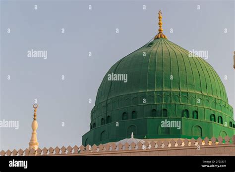 Green Dome Of Masjid Nabawi Prophets Mosque Holy Mosque In Medina