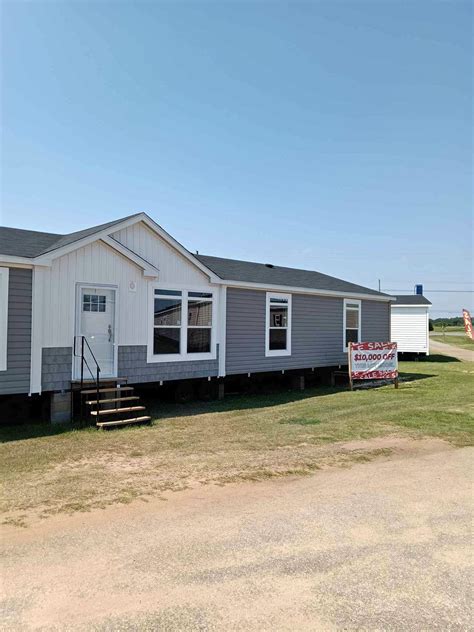 4 Beds 2 Baths House
