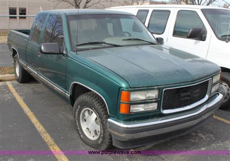 1996 Gmc Sierra 1500 Club Cab Pickup Truck In Emporia Ks Item E8226 Sold Purple Wave